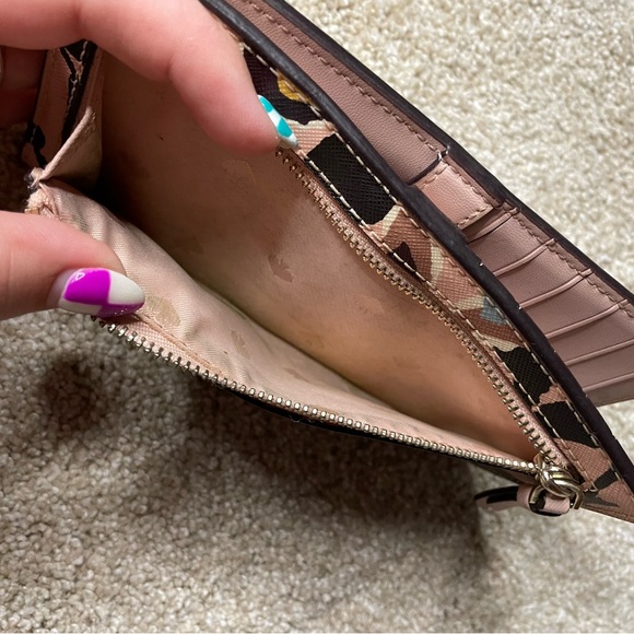 Kate Spade Wallet - Picture 2 of 4